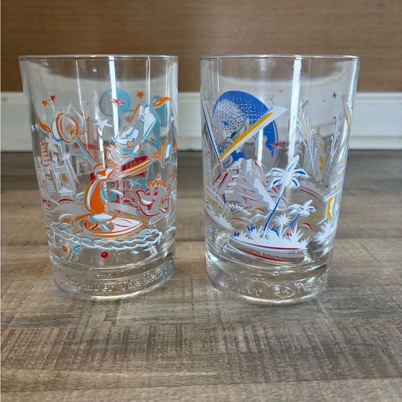 Set of Two Disney 25th Anniversary Glasses Epcot and Hollywood Studios - Picture 3 of 4